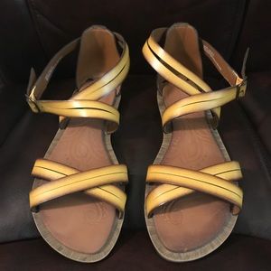 Clarks gladiator sandals 😍